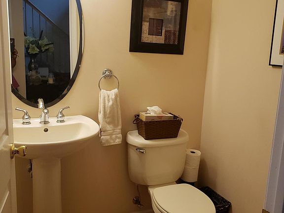 5th image of 161 Harriot Dr