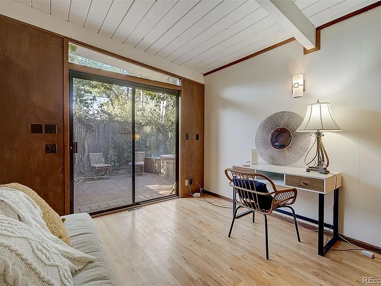 1333 S Eudora St — Photo 18