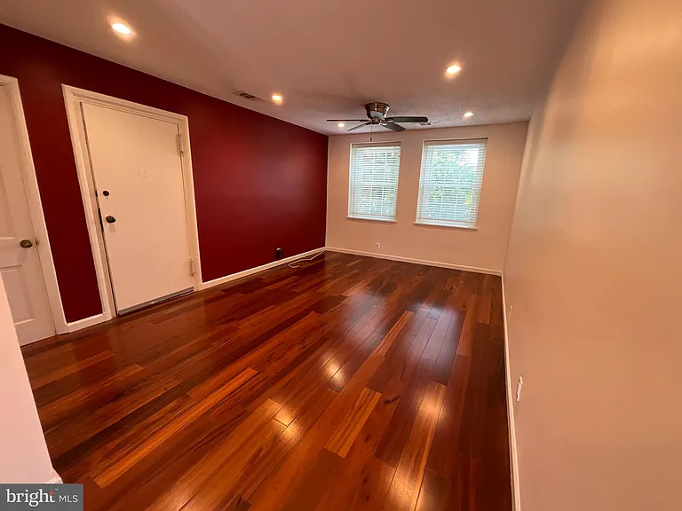 2980 S Columbus St #C1 — Photo 8