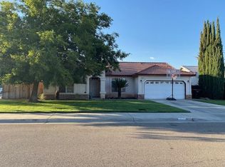 2748 Hicks St, Selma, CA 93662