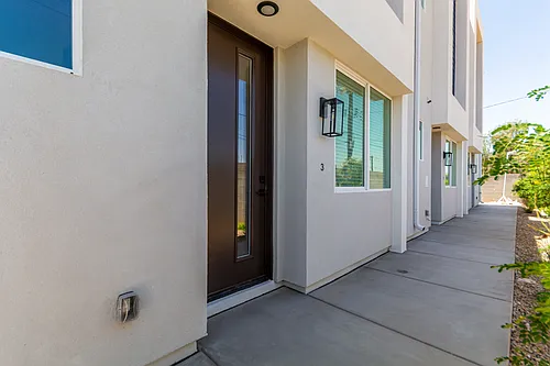 1642 E Monte Vista Rd #85006 Photo 1
