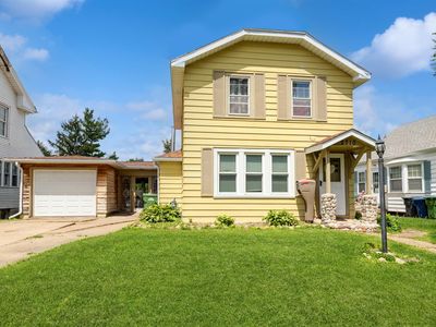 2710 Pershing Blvd, Clinton, IA, 52732