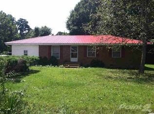 73 Magnolia Dr, Hemingway, SC 29554