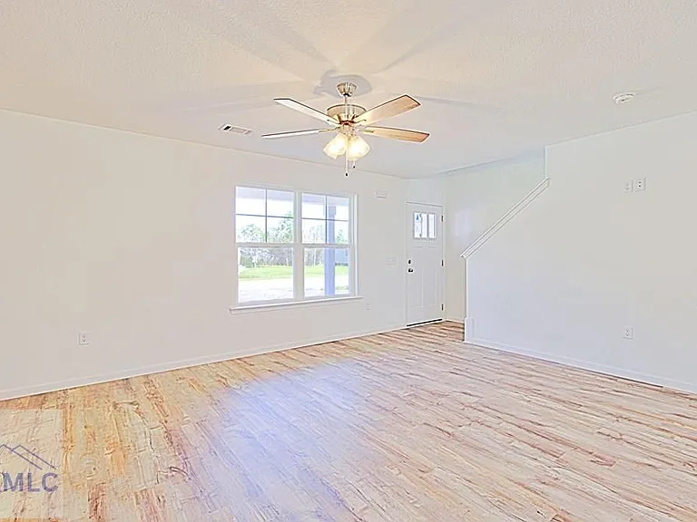 89 Horse Creek Rd NE #B — Photo 4