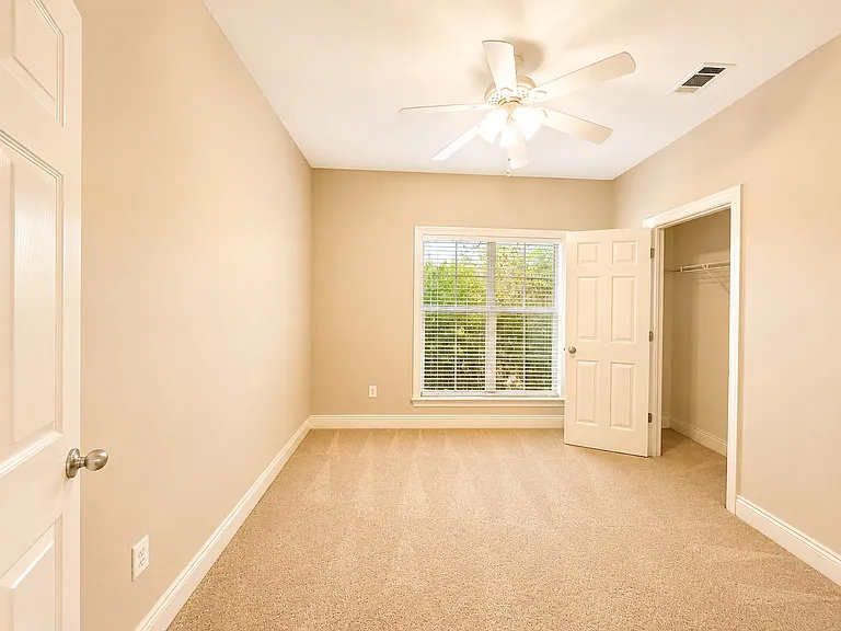 22 E Spanish Oaks — Photo 8