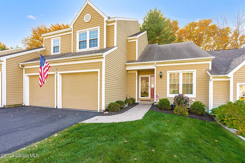 2nd image of 49 Ridgefield Drive