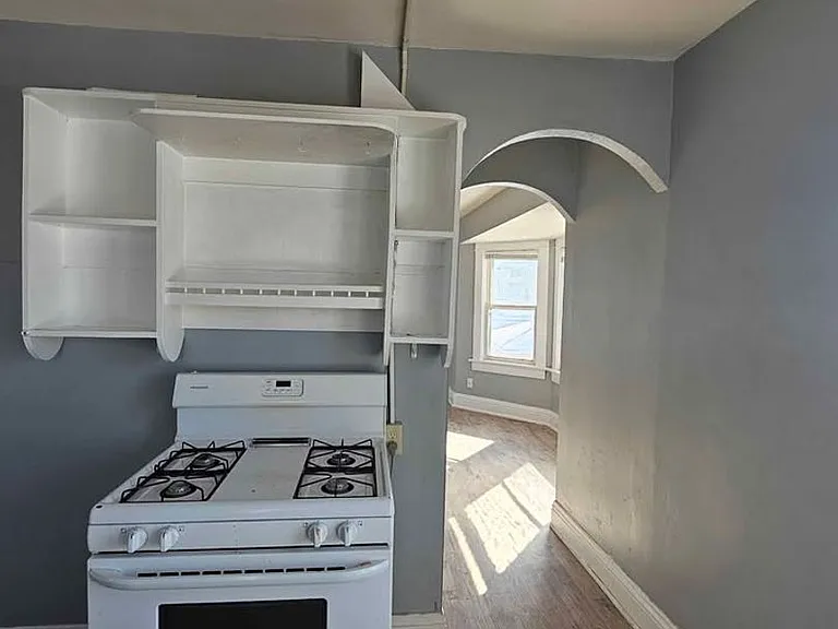Affordable Apartment Community Comfortable Living in a Convenient Location — Photo 4