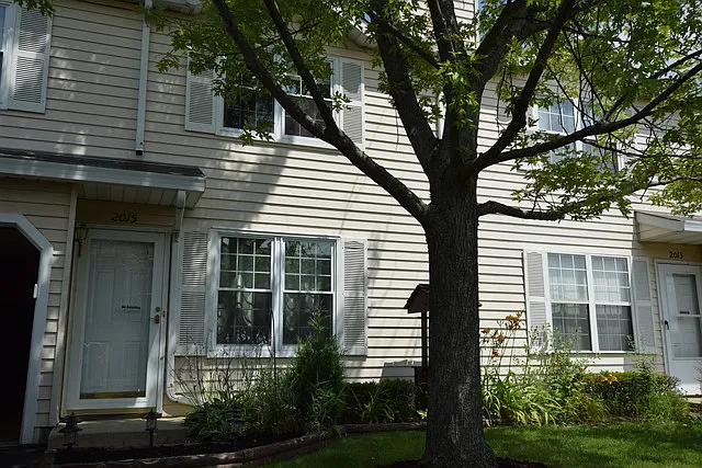 2015 Westview Ln photo 1