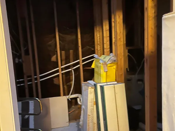 145 Dogwood Dr, Laceys Spring, AL 35754