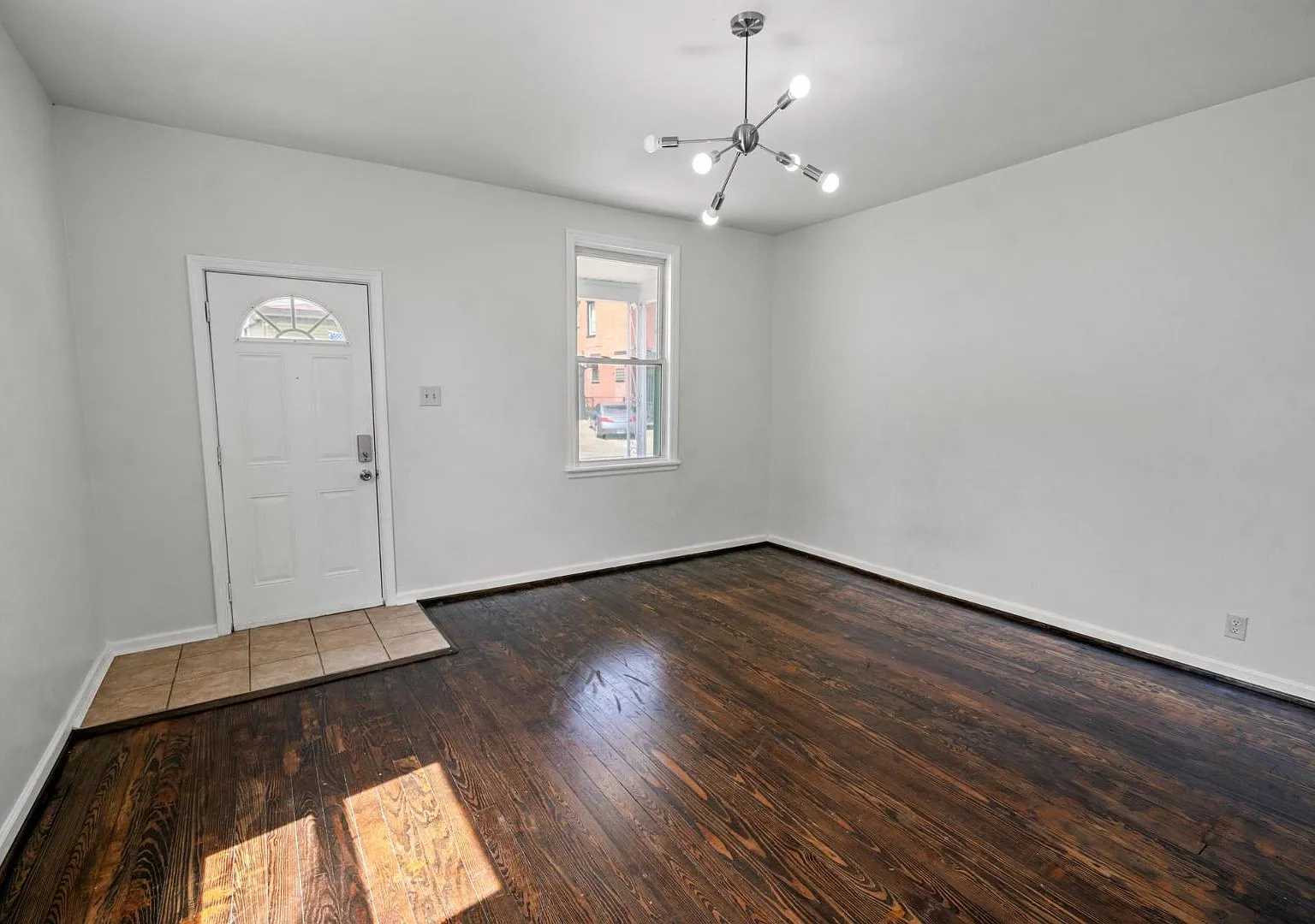 2210 Busse St — Photo 3