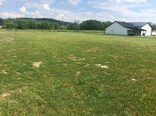 526 Ceylon Rd, Carmichaels, PA 15320