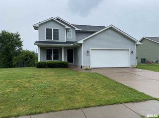 1241 W 61st St, Davenport, IA 52806
