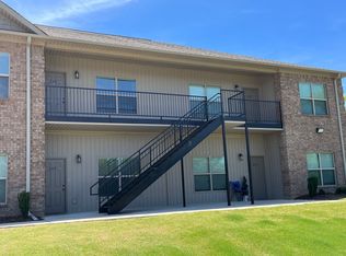 145 Bruin Dr UNIT 205, Florence, AL 35630