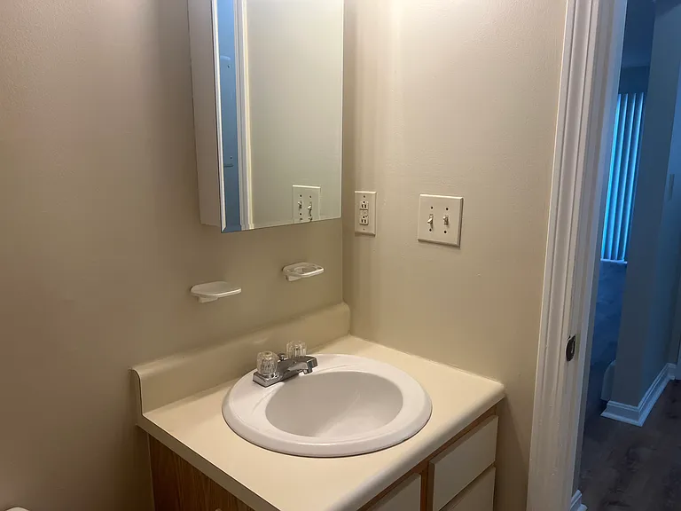 3 Knightsbridge Dr — Photo 14