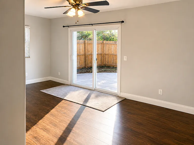 1516 NE 30th Ave — Photo 14