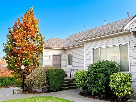 4th image of 101-123 NE 18th Ave #119