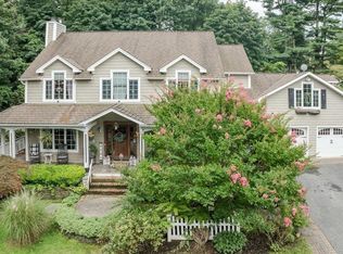 24 Corona Rd, Sound Beach, NY 11789