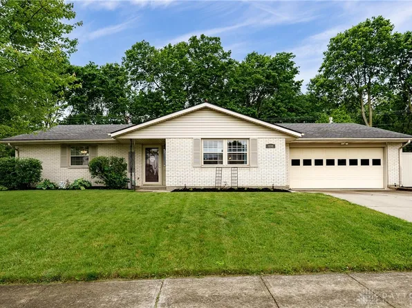 650 Hathaway Trl, Tipp City, OH 45371