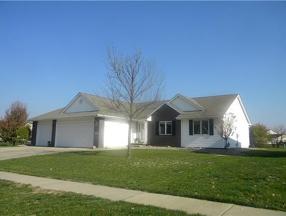 2nd image of 3005 SW Coves Dr