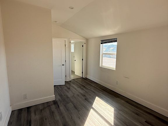 4th image of 212 Silliman St #1
