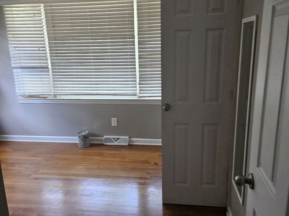 1st image of 1400 Fern Forest Dr #1
