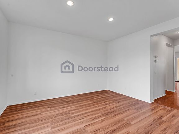 5th image of 2138 Dana St
