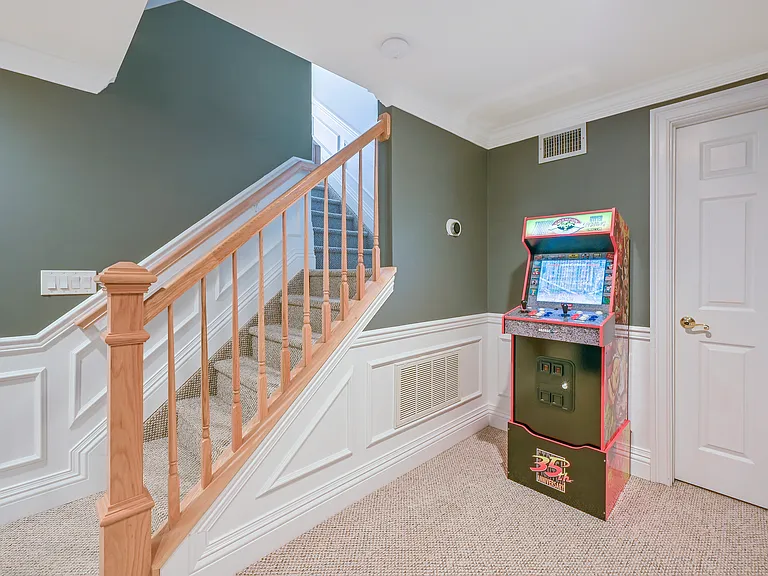 19 Eastbrook Rd — Photo 22