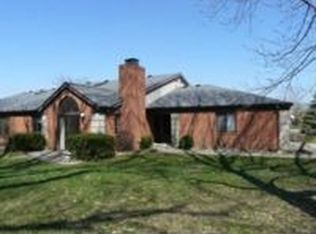 9220 Golden Oaks E, Indianapolis, IN 46260