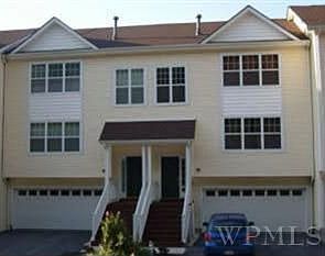1st image of 67 Woodlake Dr