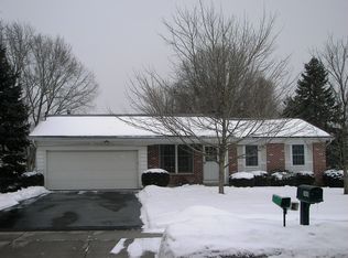 2458 Lawnshire Dr, Akron, OH 44321