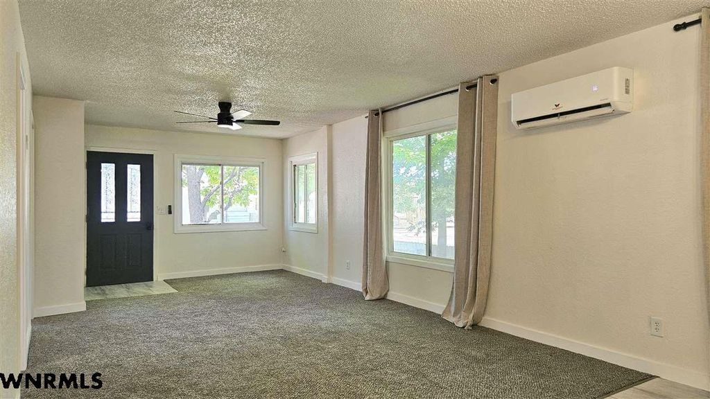 1420 8th Ave, Scottsbluff, NE - View 3
