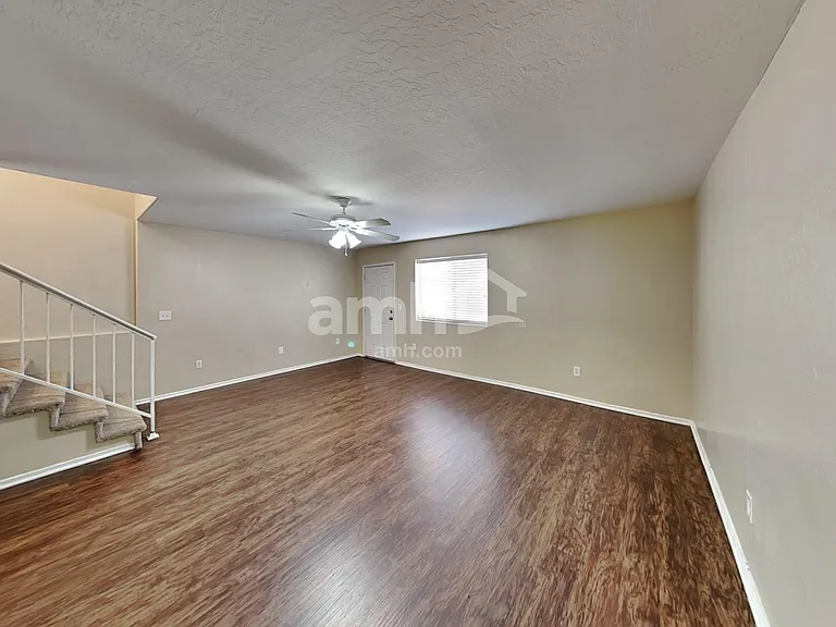 1410 E Mineral Rd — Photo 9