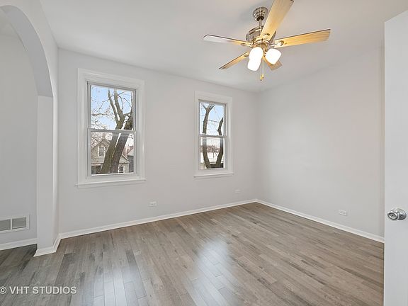 5th image of 2417 W Palmer St
