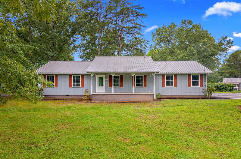 1st image of 3407 Connie Ln