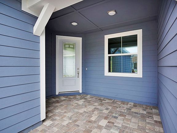 Ellenwood Front Entryway