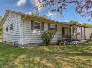 1714 Oakwood Ave, Dekalb, IL 60115