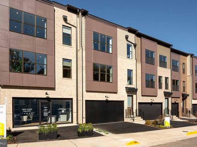 1624 Fellowship Sq, Reston, VA, 20190