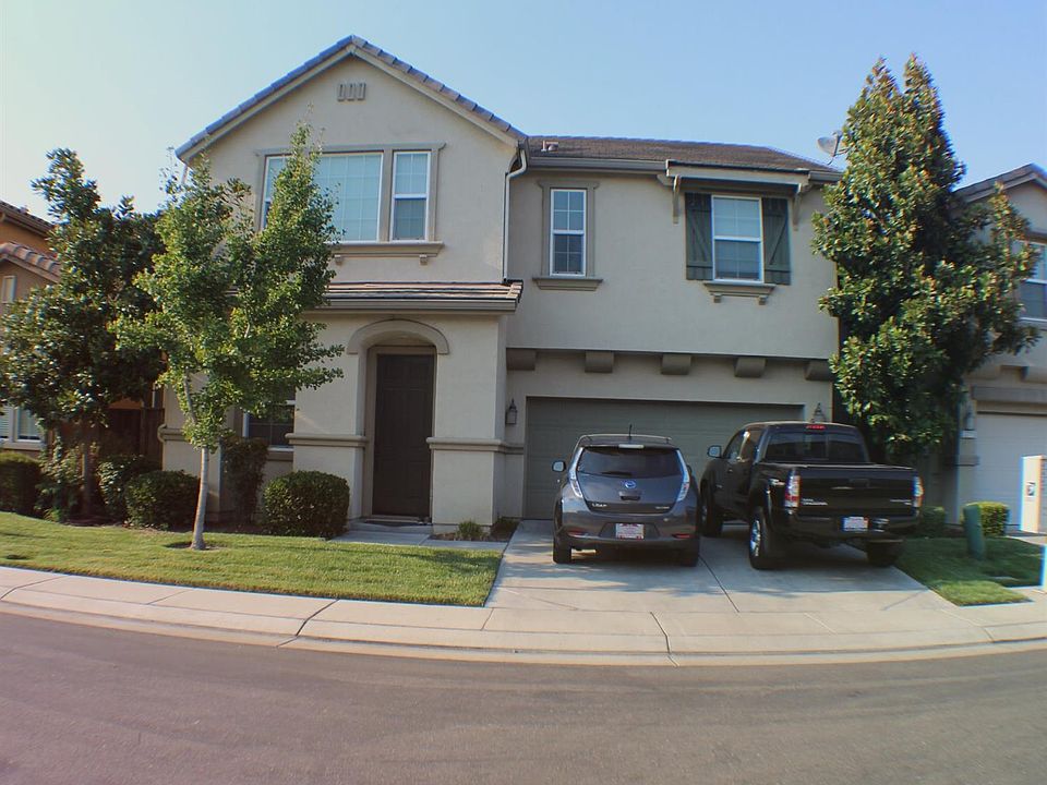 1st image of 3223 Golden Poppy Dr