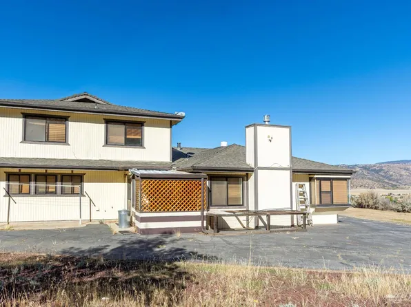 27961 Preakness Dr, Tehachapi, CA 93561