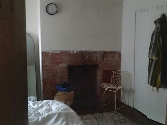 5th image of 2037 Walnut St APT 4F