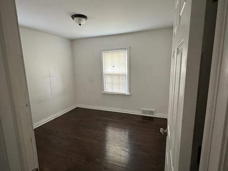23150 Wilson Ave — Photo 7