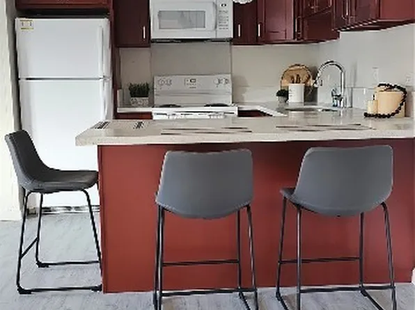 94-673 Honowai St, Waipahu, HI 96797