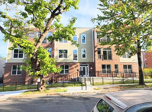 5900 Foote St NE Photo 1