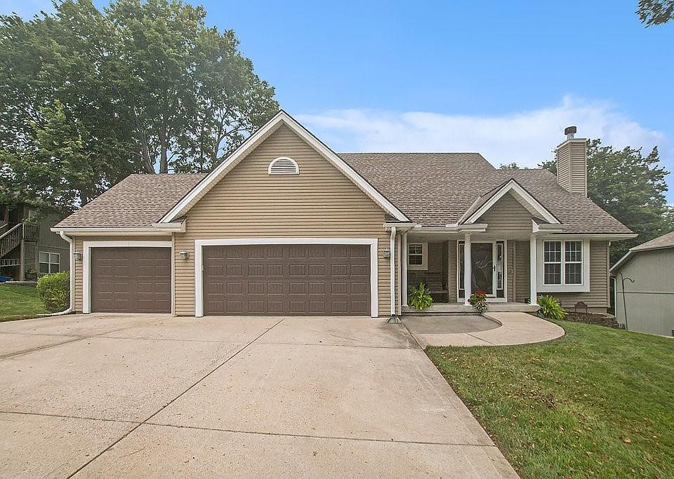 210 Lakeview Dr, Smithville, MO 64089 Zillow