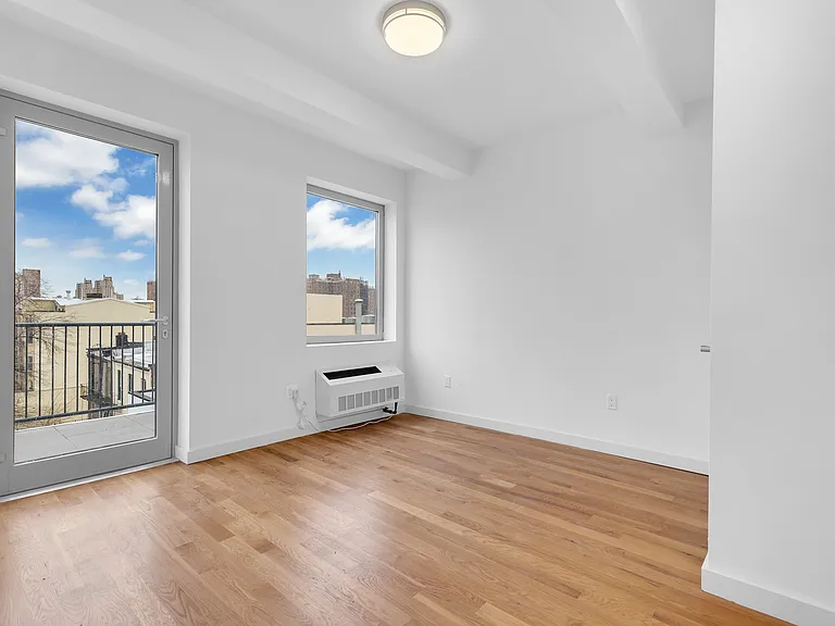 159 Smith St #5B — Photo 6