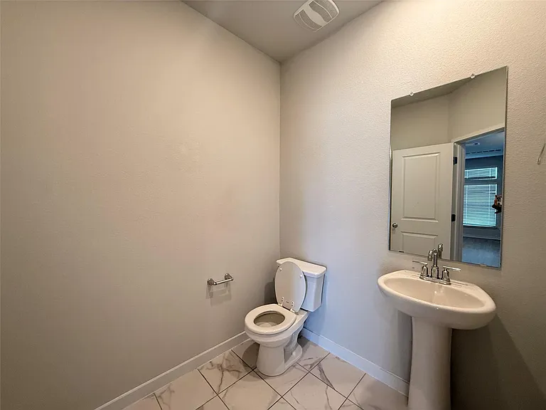 605 W South St #91 — Photo 7