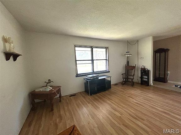 4th image of 14197 New Quest Ln