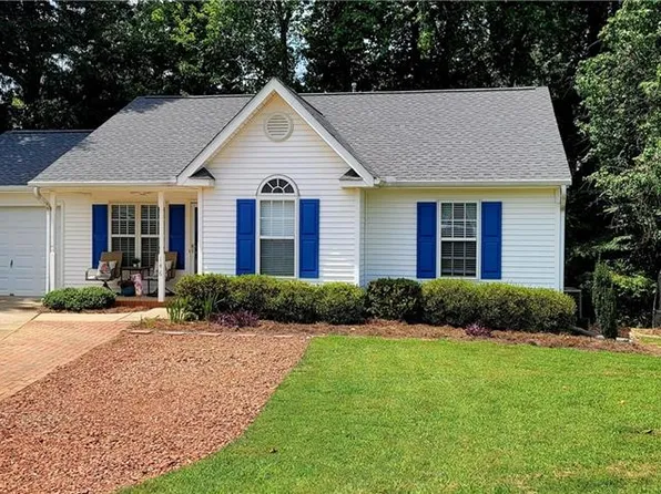 146 Westmont Dr, Winston Salem, NC 27104