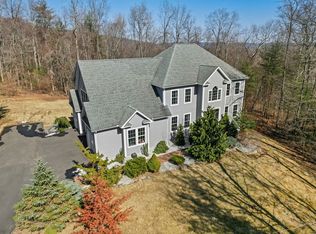 22 Angelas Way, Burlington, CT 06013