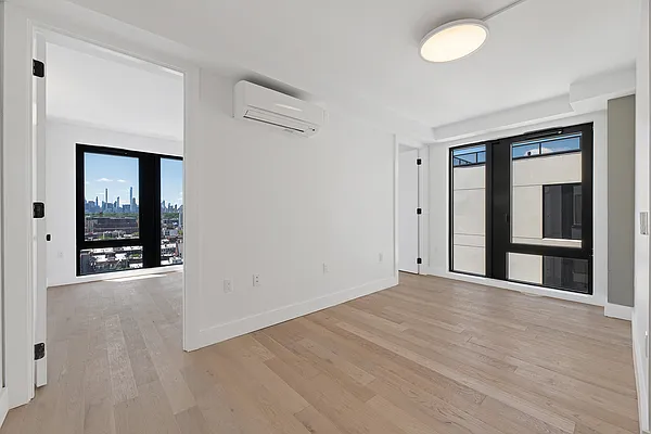 Rented by REAL New York | media 50